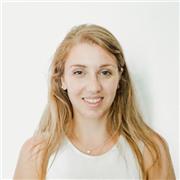 Laureata in Lingue, letterature straniere e turismo culturale offre lezioni private di spagnolo, francese e inglese